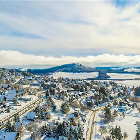Fonctionnel A Super Besse, Skis Aux Pieds ! - Fr-1-814-107 *
